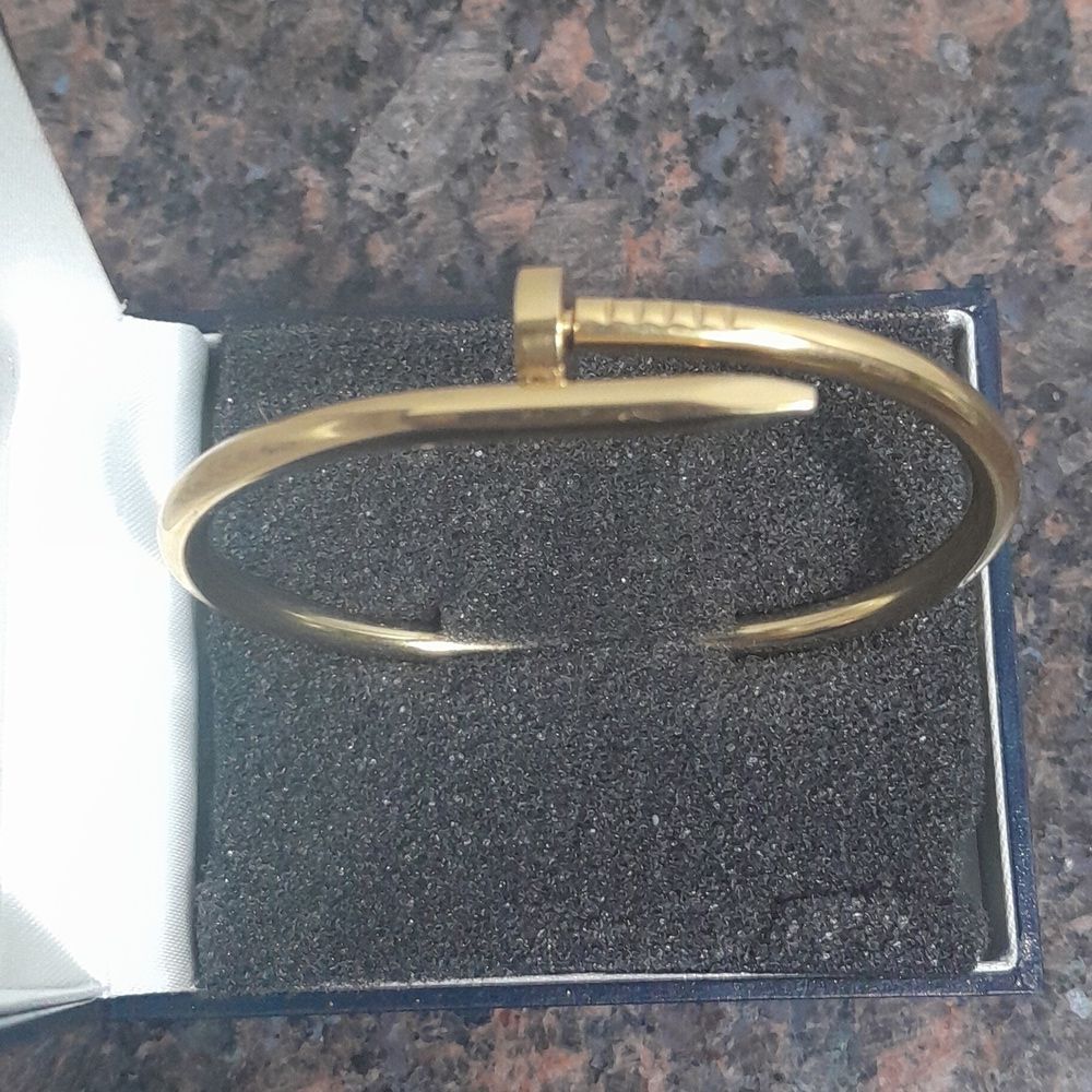 Unisex Goldtone "Nail" Bracelet...New